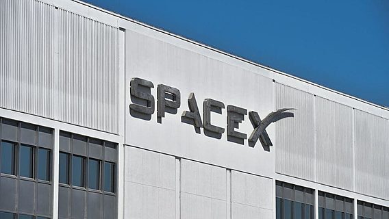 SpaceX разрешили отправить на орбиту Земли 7 тысяч интернет-спутников 
