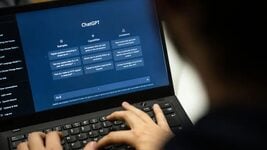 ChatGPT змяняе чалавечую мову: людзі паўтараюць за чат-ботамі ChatGPT змяняе чалавечую мову: людзі паўтараюць за чат-ботамі