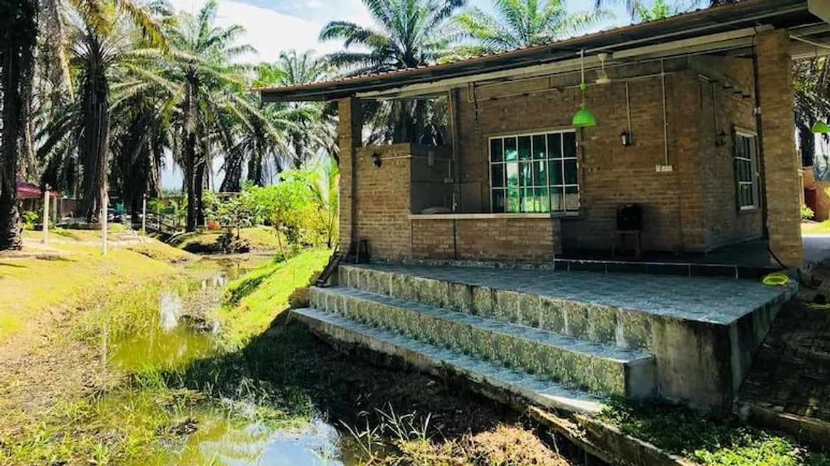 В Малайзии появился «дом престарелых» для выгоревших зумеров