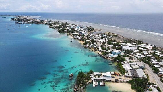 Появилась первая страна, которая ввела базовый доход для всех — по $200 каждому