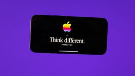 Apple запретили использовать легендарный слоган Think different