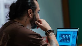 Великая перезагрузка кодинга: как ИИ изменил профессию программиста