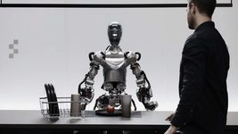 OpenAI и Figure показали робота-гуманоида, который свободно общается с людьми