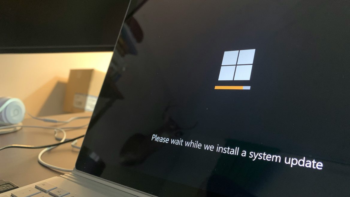 Microsoft снова разрешила пользователям из России обновлять Windows и Office