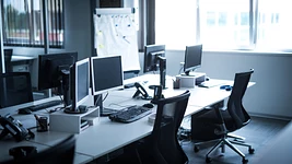 CEO уволил 80% сотрудников из-за ИИ. Говорит, что сделал бы это снова