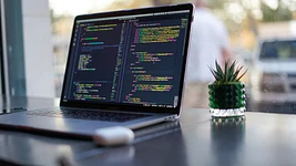 Не вайб-кодынгам адзіным: кіраўнік DoorDash патлумачыў, чаму ШІ недастаткова для росту прадукцыйнасці (хоць там ён піша больш за палову кода)