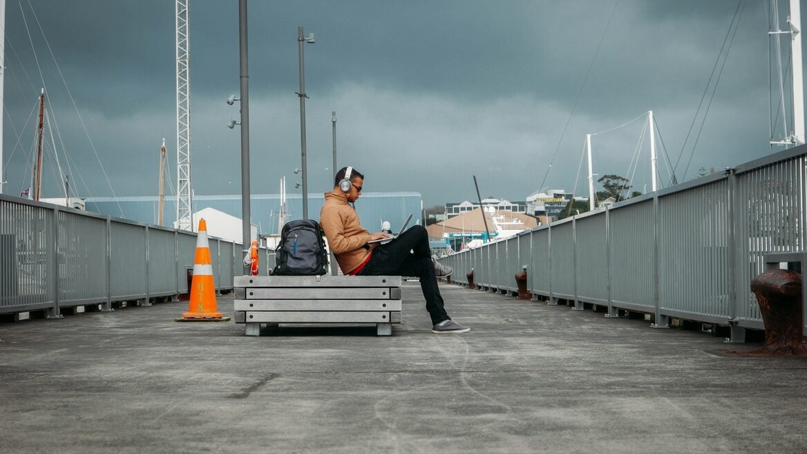 «Германия не даёт трэвел-док — мол меня не преследовали (хотя были сутки и донаты)». Как живут без паспортов