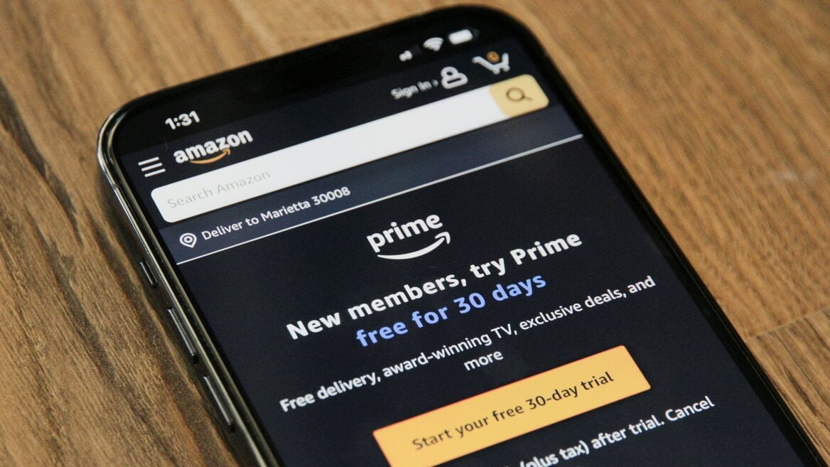 Amazon выплатит $25 млрд за то что навязывала людям подписку. Она зарабатывает столько примерно за полтора дня