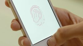 Хакеры научились взламывать смартфоны по звуку движения пальцев