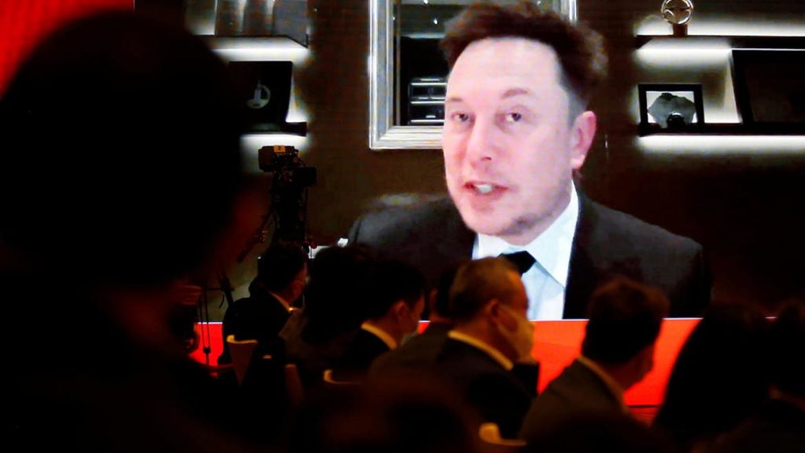 Илон Маск прокомментировал подозрения что электрокары Tesla шпионят в Китае: «Нас закроют»