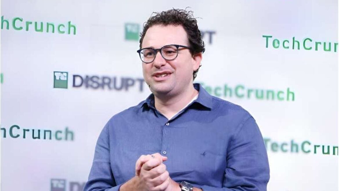 Microsoft прывяла Anthropic у Office: яе мадэлі лепшыя за OpenAI