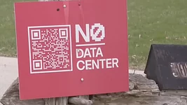 «Яны лічаць нас дурнымі»: сям'я фермераў адмовілася прадаць зямлю за $26 млн пад дата-цэнтр