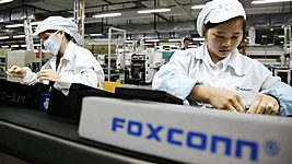 Переработки и недоплата: Foxconn расследует условия труда на китайском заводе Amazon 