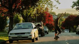 «Пусть сначала поймёт, что я делаю». Большинство думает, что AI их не заменит. Вот 25+ аргументов из нашего ресёрча