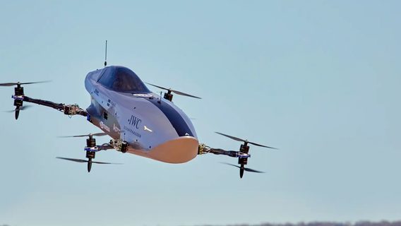 В Австралии испытали первый в мире летающий гоночный электрокар