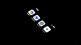 DeepSeek V4-Flash стала самой дешёвой среди известных ИИ-моделей: тесты обошлись в сотню раз меньше, чем Claude Fable 5