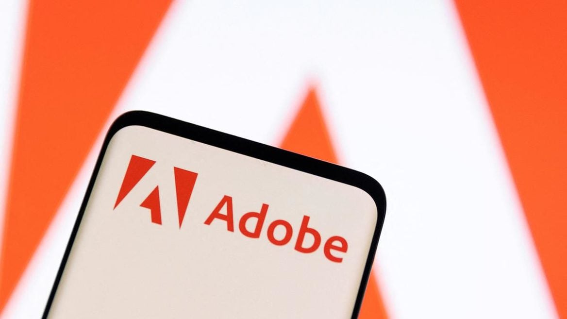 Adobe Acrobat получил бота для расшифровки юридических документов