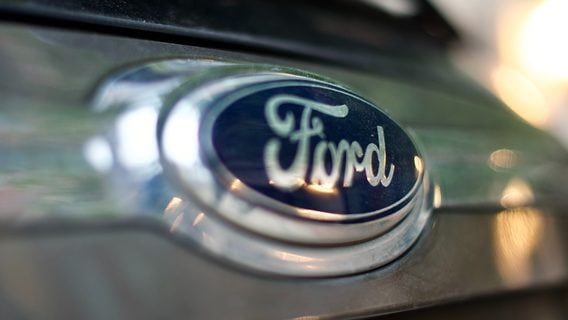 Ford сокращает три тысячи сотрудников