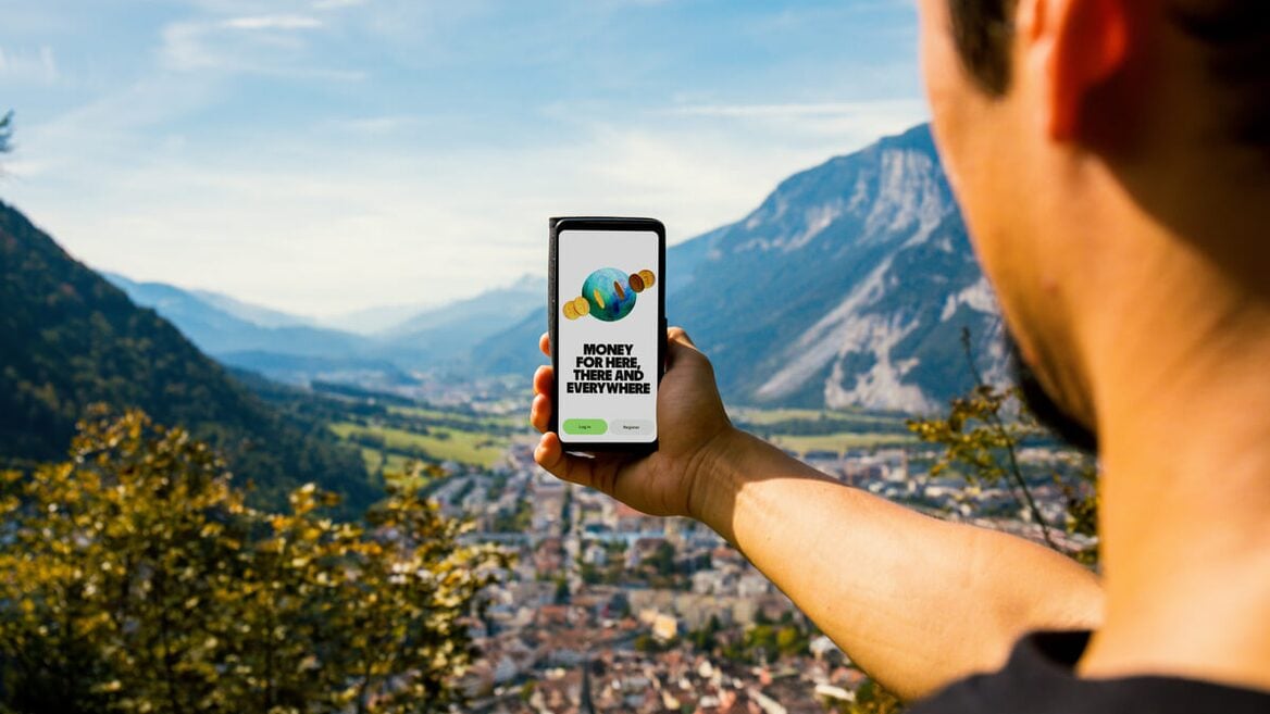 Ещё один платёжный сервис блокирует счета беларусам