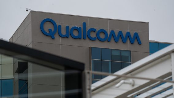  Qualcomm сокращает 1200+ сотрудников в Калифорнии