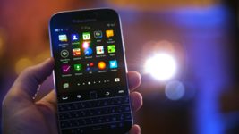 Ушла эпоха: BlackBerry окончательно свернула поддержку классических смартфонов