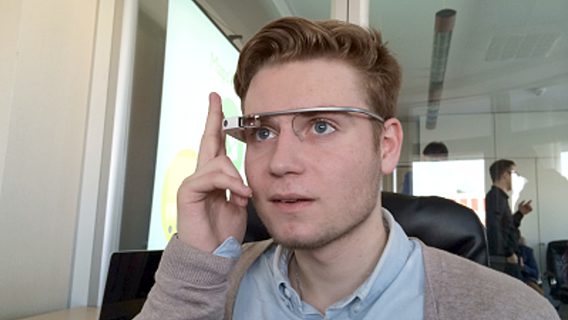 Тест-драйв Google Glass как повод для общения 