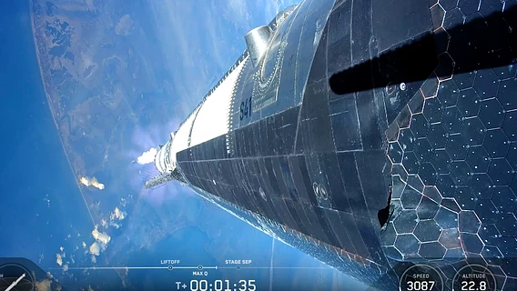 SpaceX впервые вывела на орбиту Starship — несмотря на отказ двигателя