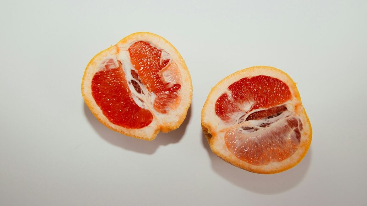 За границей тревожней чем в Беларуси. Крупные компании засасывают. Безработных вообще-то меньше 1%. Наш большой ресёрч