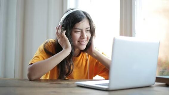 Google Translate научился синхронно переводить живую речь