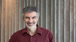 Конца света не будет: «крестный отец» ИИ придумал, как спасти человечество