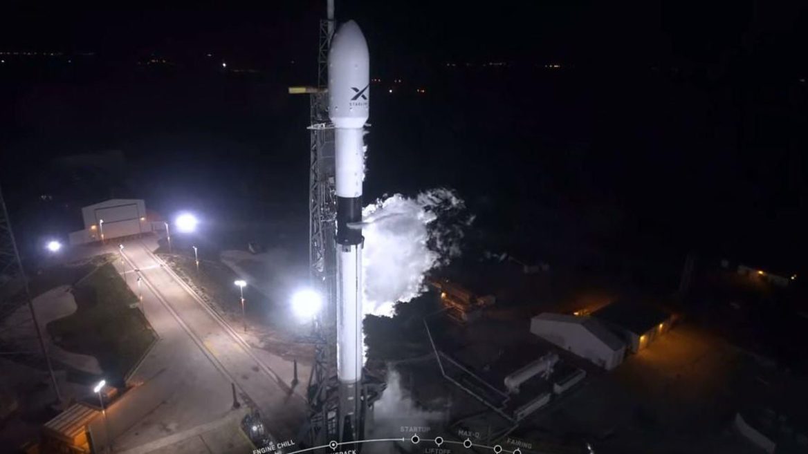 SpaceX и NASA договорились обмениваться данными, чтобы избежать столкновений в космосе