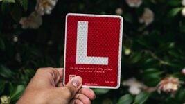 «Памылка ўсяго майго жыцця»: кандыдат зманіў на сумоўі, каб выбіць большую суму. Цяпер не ведае, што рабіць