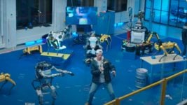 Робособаки Boston Dynamics танцуют тверк в рекламе пива 