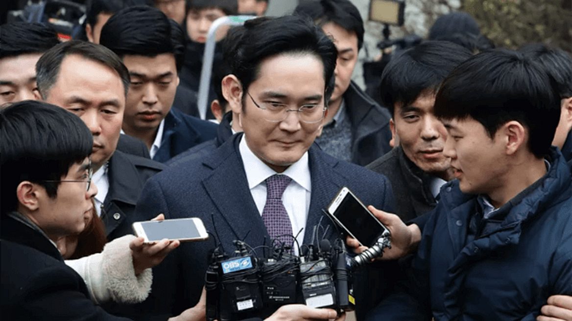 Вице-президент Samsung проведёт 5 лет в тюрьме за взятки 