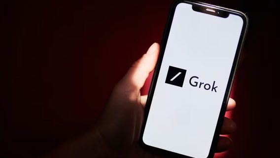 X запускает сторис, в которых чат-бот Grok соберет обзор новостей