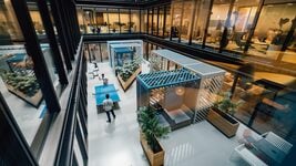 Релокейт или увольнение без пособия: Amazon поставила ультиматум тысячам сотрудников Релокейт или увольнение без пособия: Amazon поставила ультиматум тысячам сотрудников