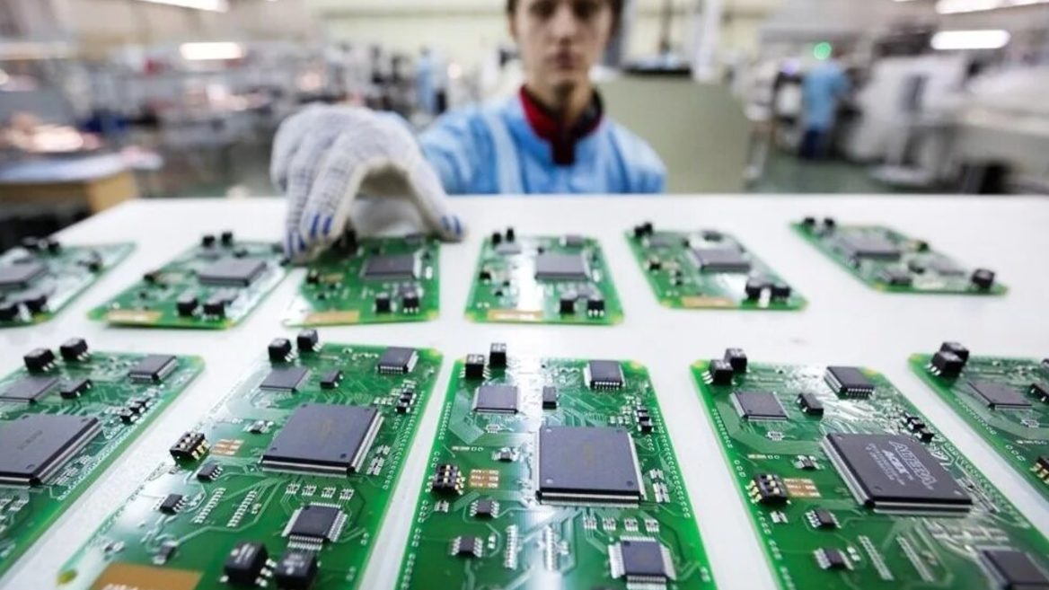 «Достаточно старое производство которое работает по устаревшим топологиям»: Россия хочет развивать микроэлектронику думает об «Интеграле»