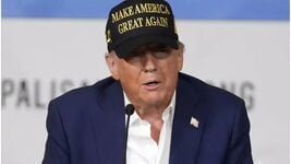 Трамп павысіў тарыфы для ЕС да 15% і абавязаў інвеставаць у ЗША