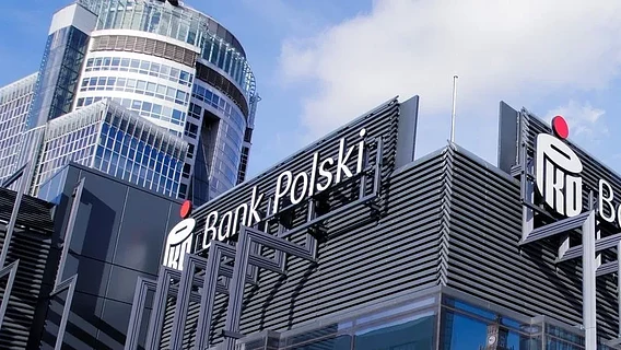 Польский банк отказался открывать счёт беларусу с ВНЖ