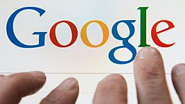 Google манипулирует поисковой выдачей в пользу крупных компаний 