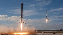 Илон Маск показал короткометражный фильм про запуск Falcon Heavy 