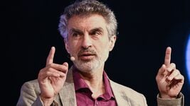 «Крёстный отец ИИ» обманывает чат-ботов ради честных ответов