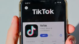 Тестировали работу алгоритмов TikTok - бот ‎‎‎‎‎«‎подсел»‎ на депрессивное видео