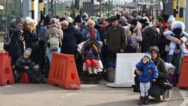 Польша определилась, как поможет украинским беженцам