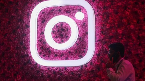 В Instagram появился генератор фото для сториз В Instagram появился генератор фото для сториз