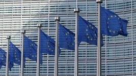 ЕС ужесточает контроль за контентом Facebook, Google и других интернет-гигантов