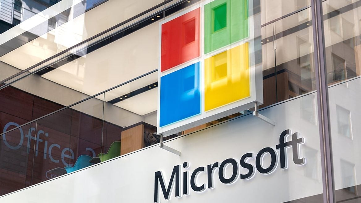 Microsoft заявила что российские хакеры взломали почту руководства компании
