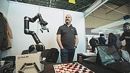 Roboticon-2017: роботы для мытья окон, 3D-печать органов и «робокары» на трассе 