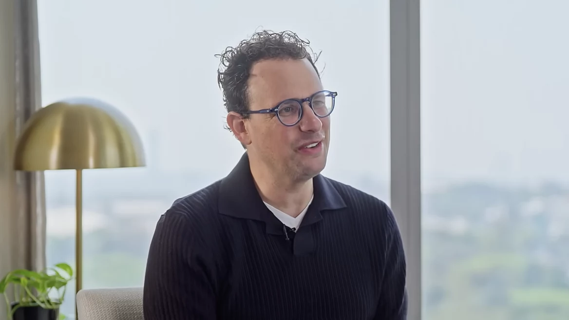 «Слишком много власти у случайных людей»: CEO Anthropic об обратной стороне ИИ-бума