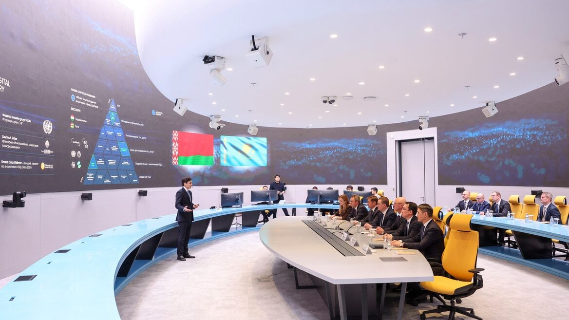 Руководство ПВТ ездило учиться искусственному интеллекту в Казахстан